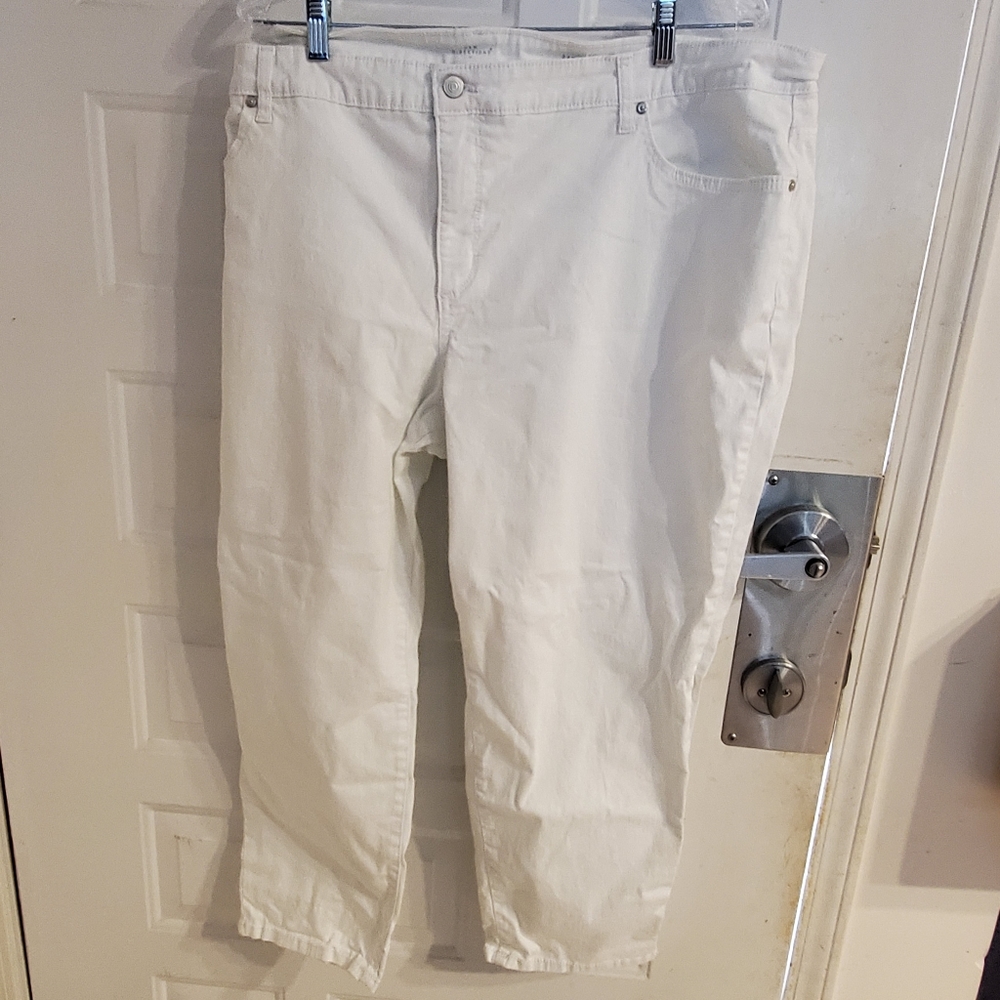 Skinny Crop Sz 24 Plus